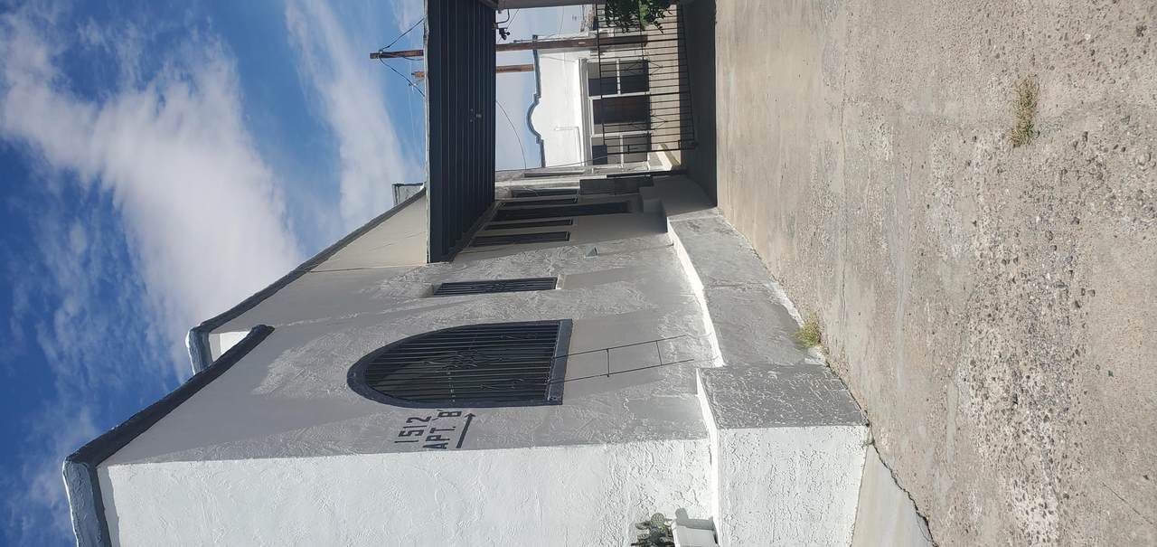 1512 Stanton Street - Photo 1