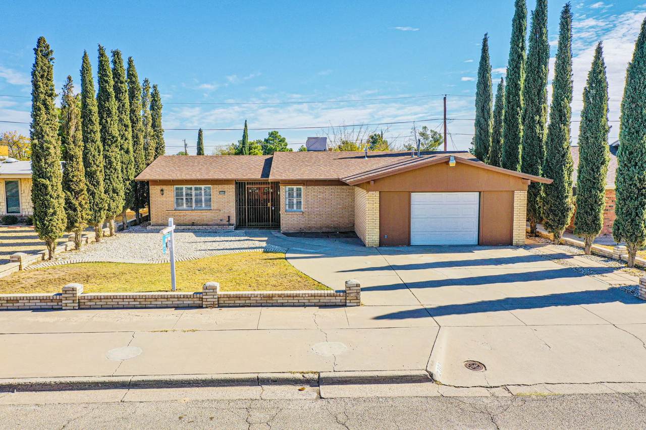 2308 Ruewood Place - Photo 1