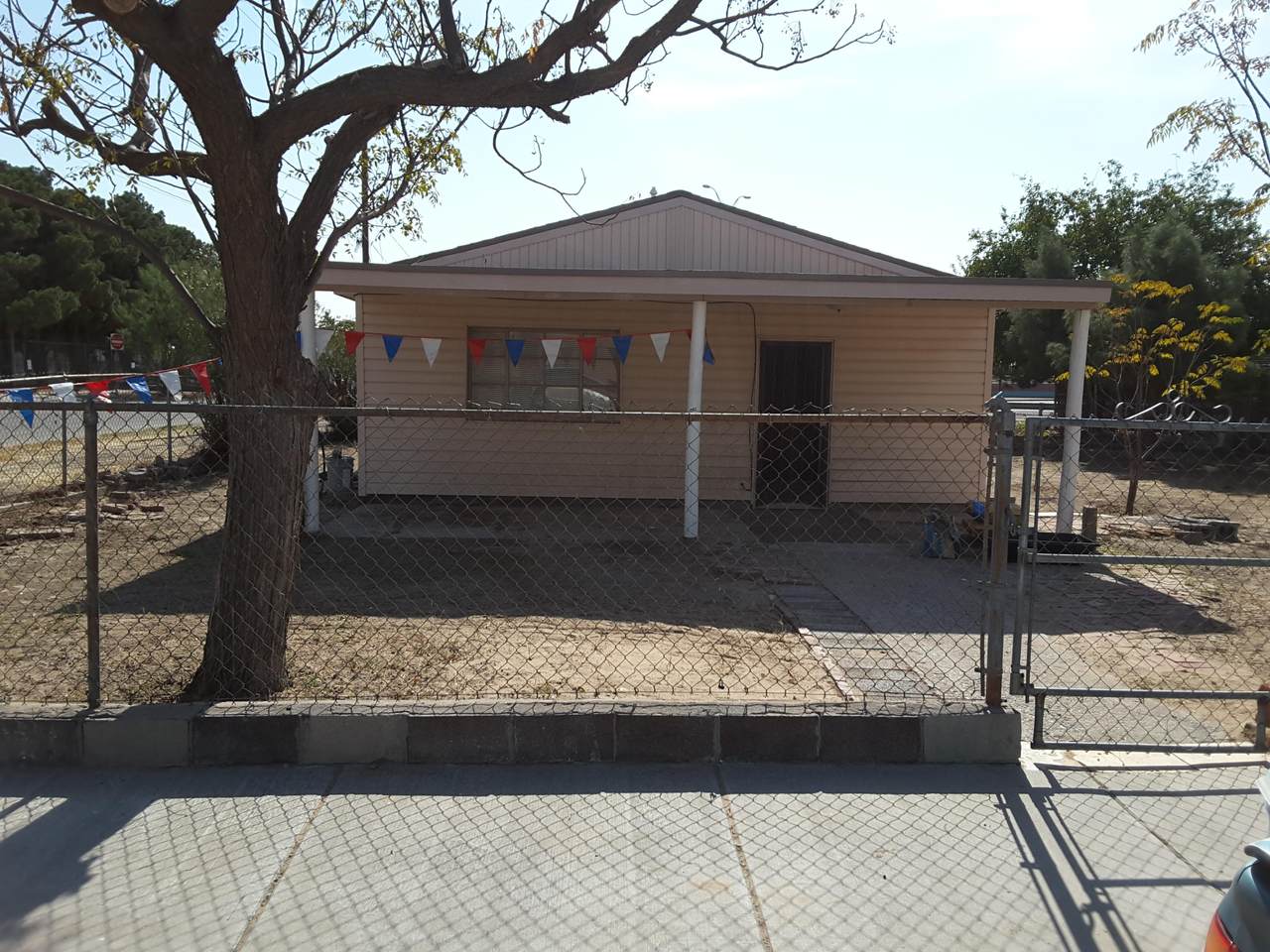 4006 Oak Court - Photo 1