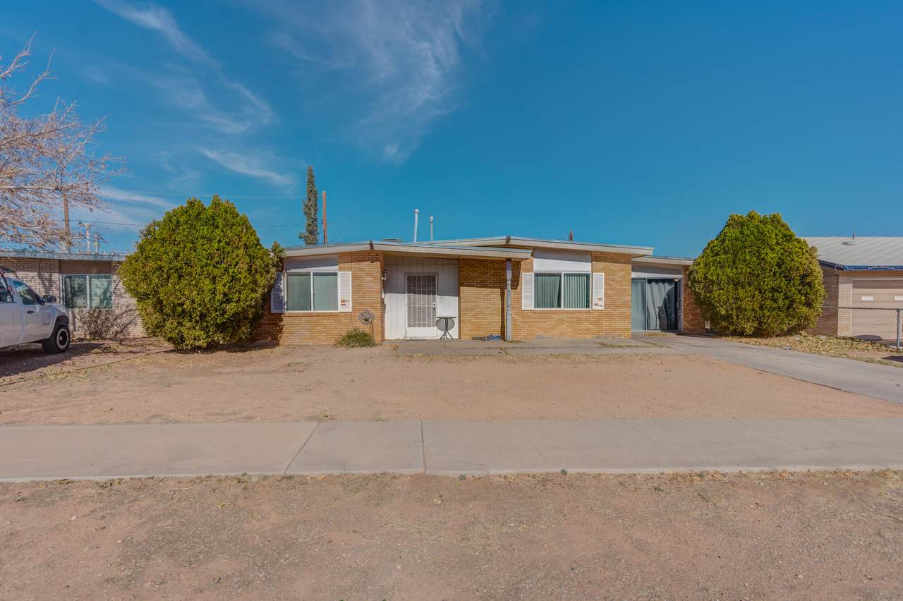 5717 Salem Drive - Photo 1