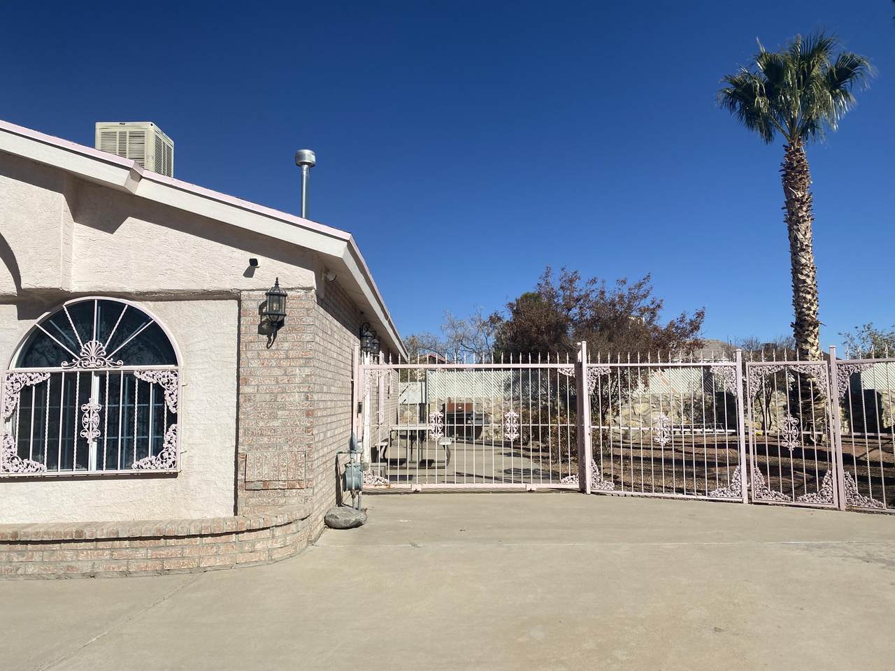 11240 Loma Isla Lane - Photo 1