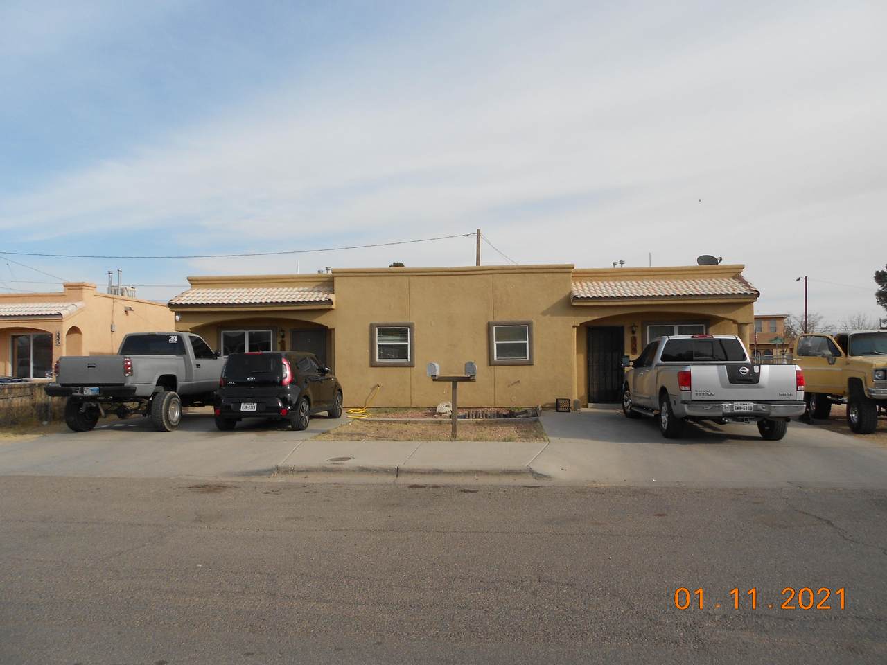 339 Singh Street - Photo 1