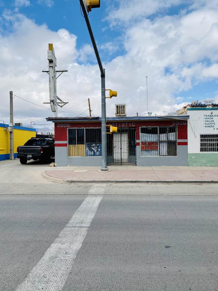 3905 Alameda Avenue - Photo 1