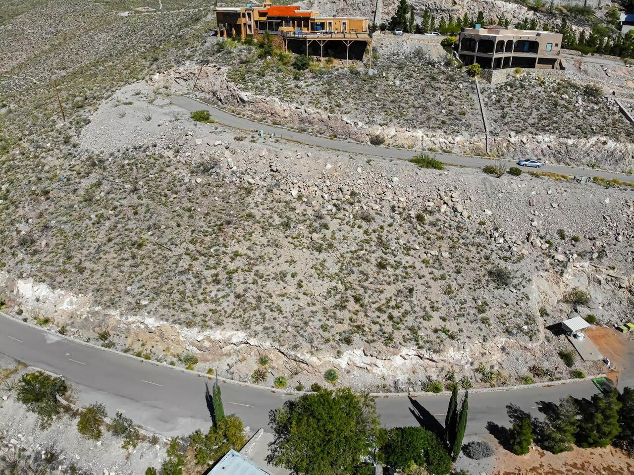 21 Apache Crest Drive - Photo 1
