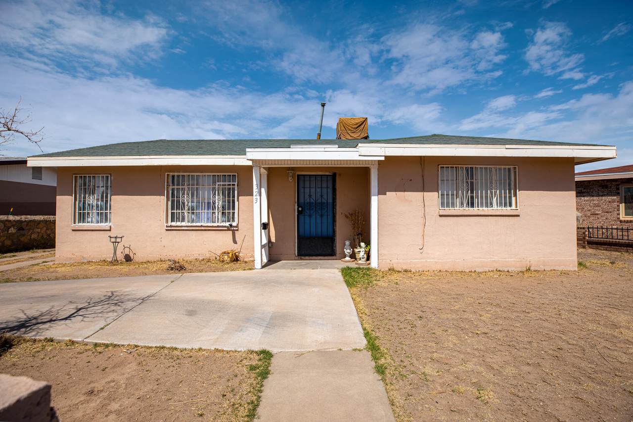 323 Vivian Drive - Photo 1