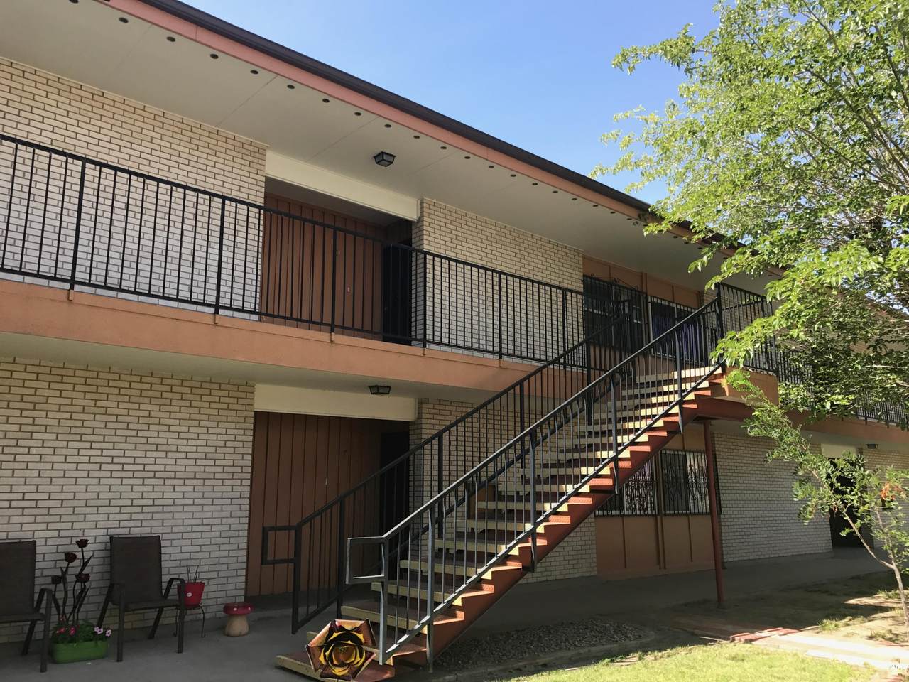 6400 Edgemere Boulevard - Photo 1
