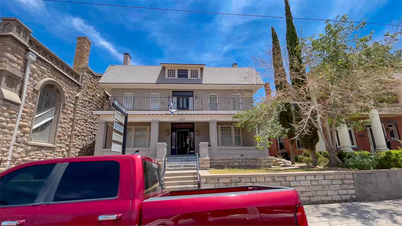 1522 Montana Avenue - Photo 1