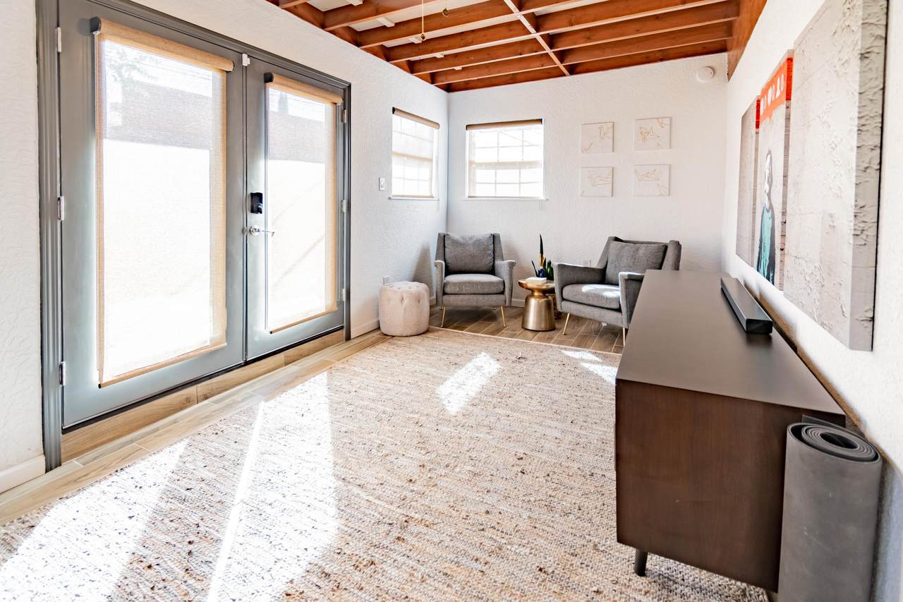 2112 Kansas Street - Photo 1