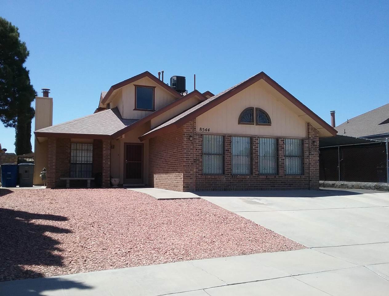8544 Mackenzie Drive - Photo 1