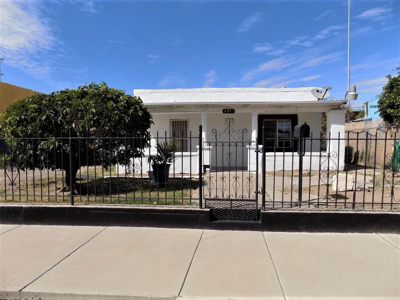 4219 Durazno Avenue - Photo 1