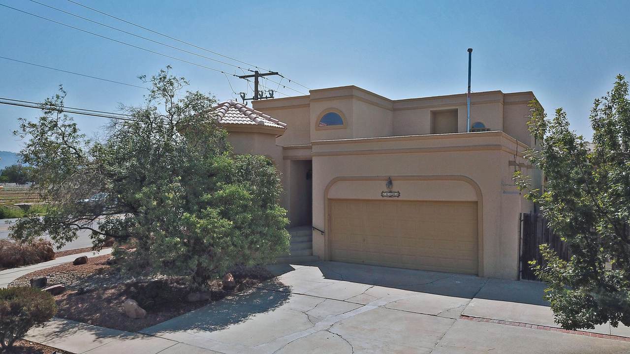 600 Laramie River Avenue - Photo 1