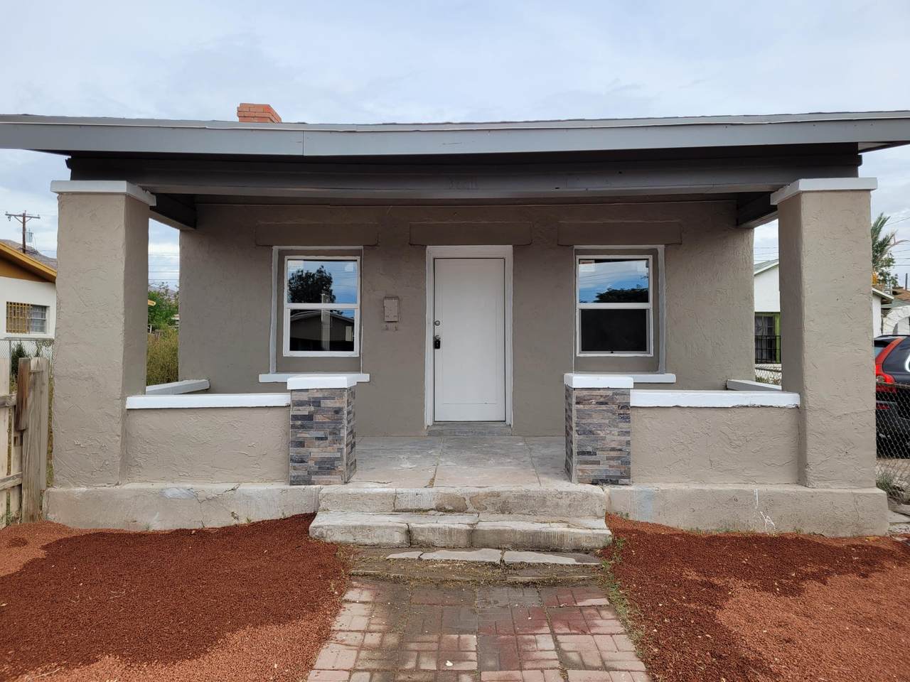 3221 Pera Avenue - Photo 1
