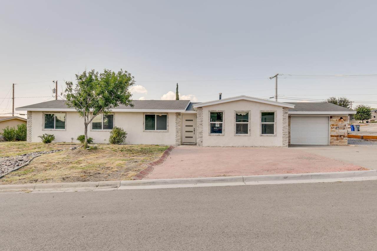 3741 Greenwich Drive - Photo 1
