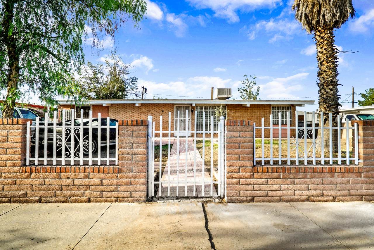 433 Jensen Avenue - Photo 1