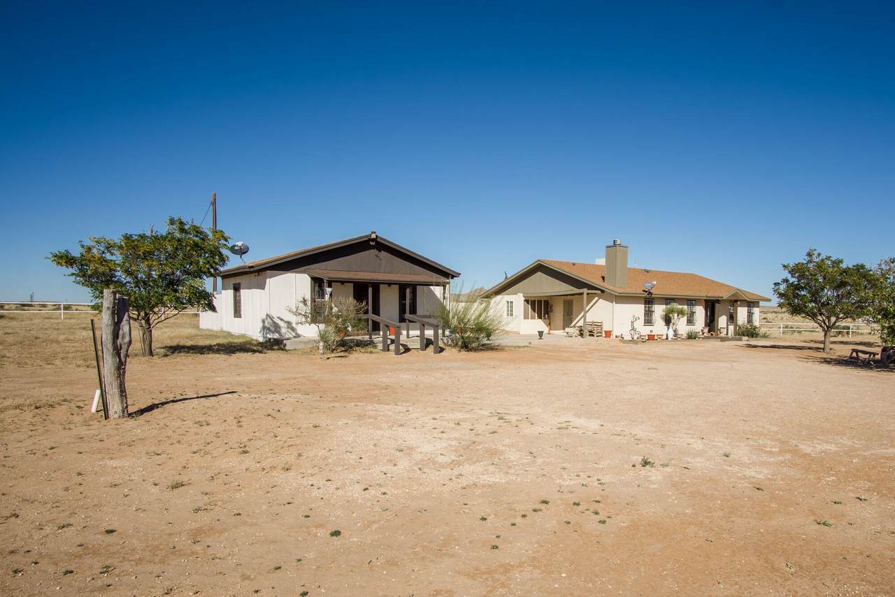 19316 Cleto Rodriguez Avenue - Photo 1