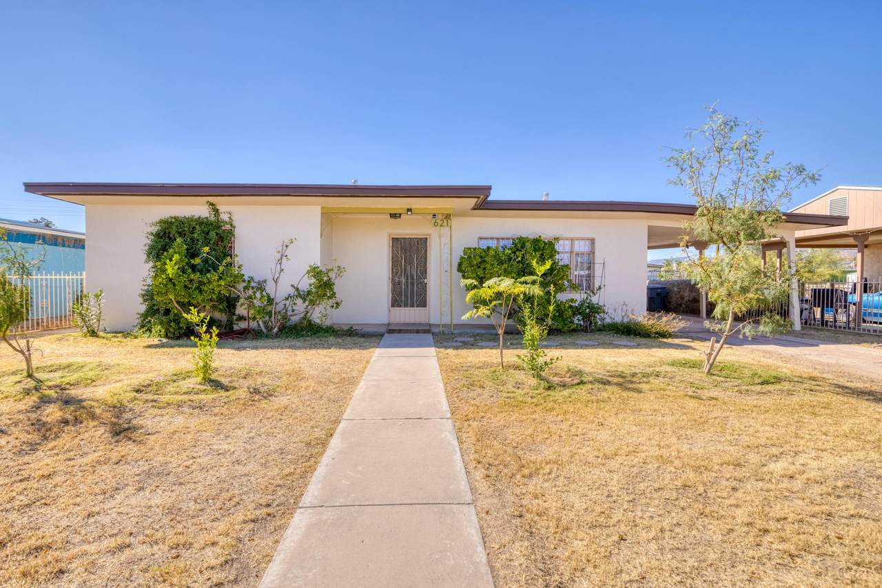 621 Barcelona Drive - Photo 1