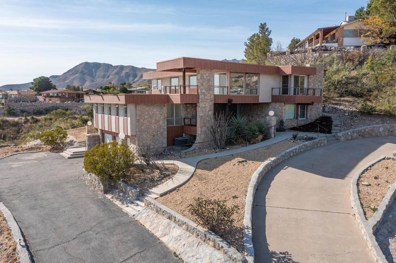 3216 El Morro Circle - Photo 1
