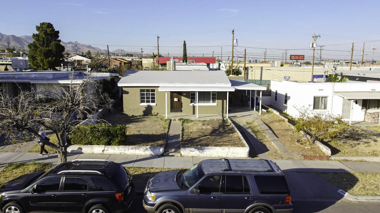 3919 Monroe Avenue - Photo 1