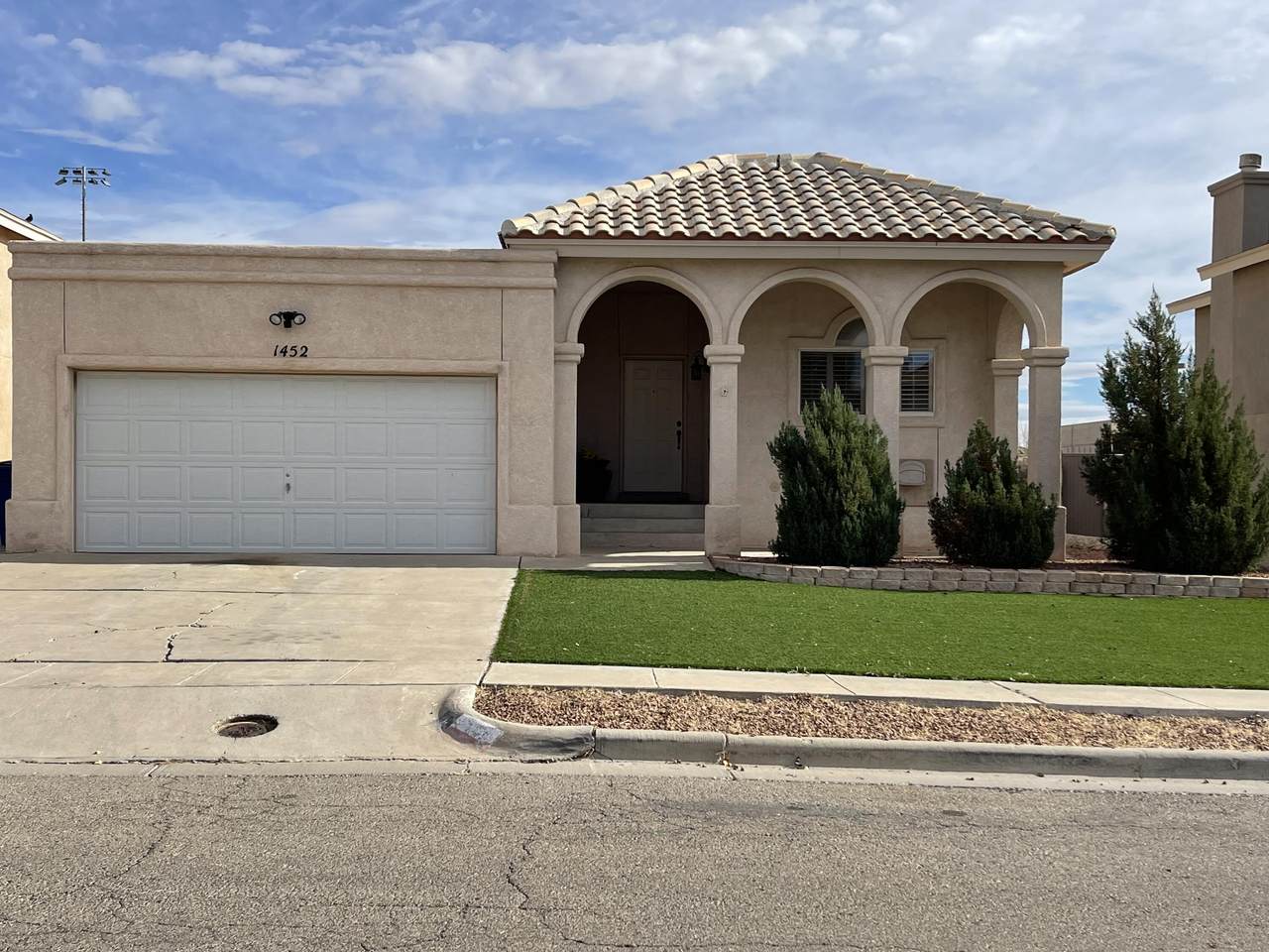 1452 Sara Danielle Place - Photo 1