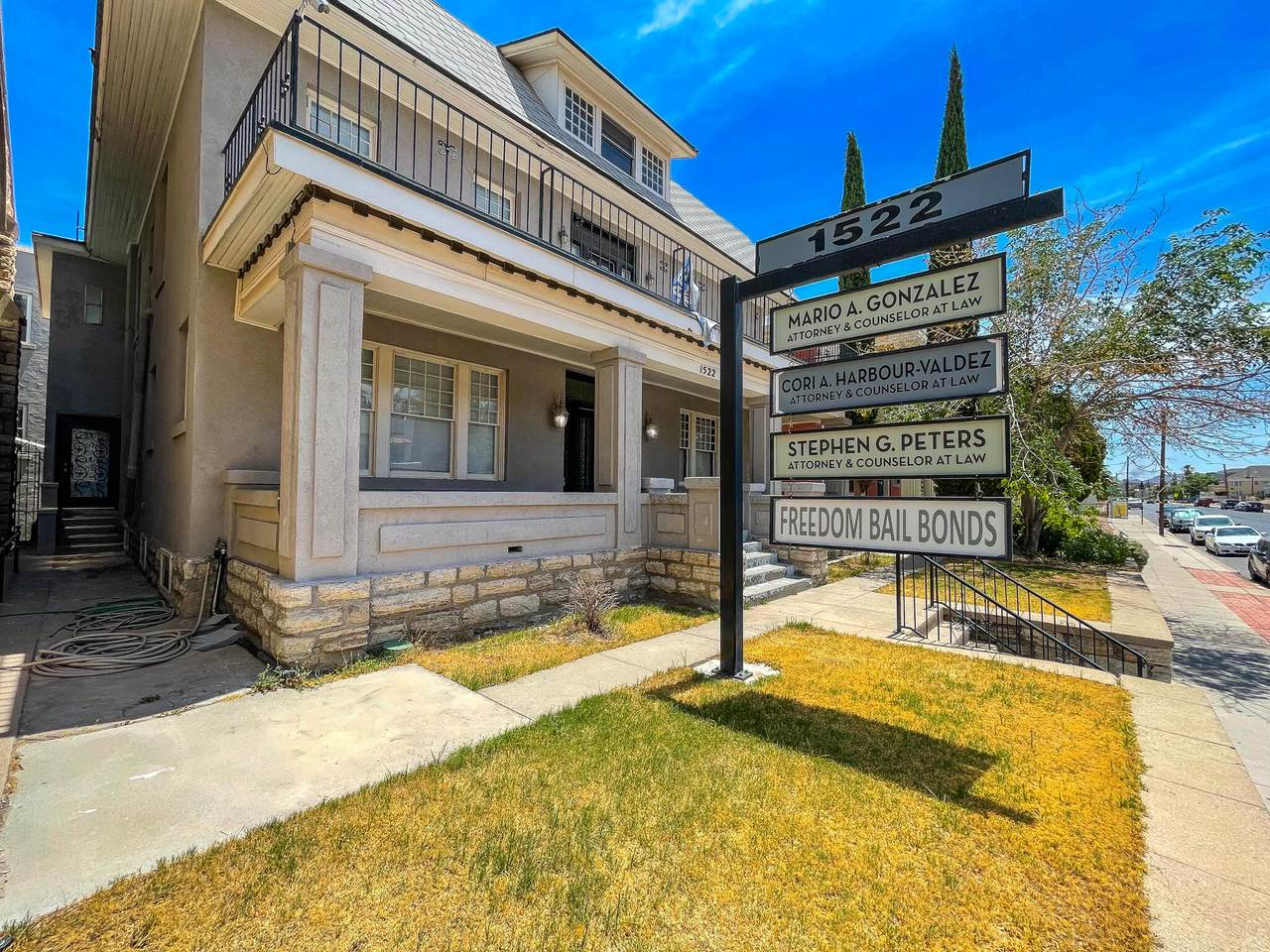 1522 Montana Avenue - Photo 1