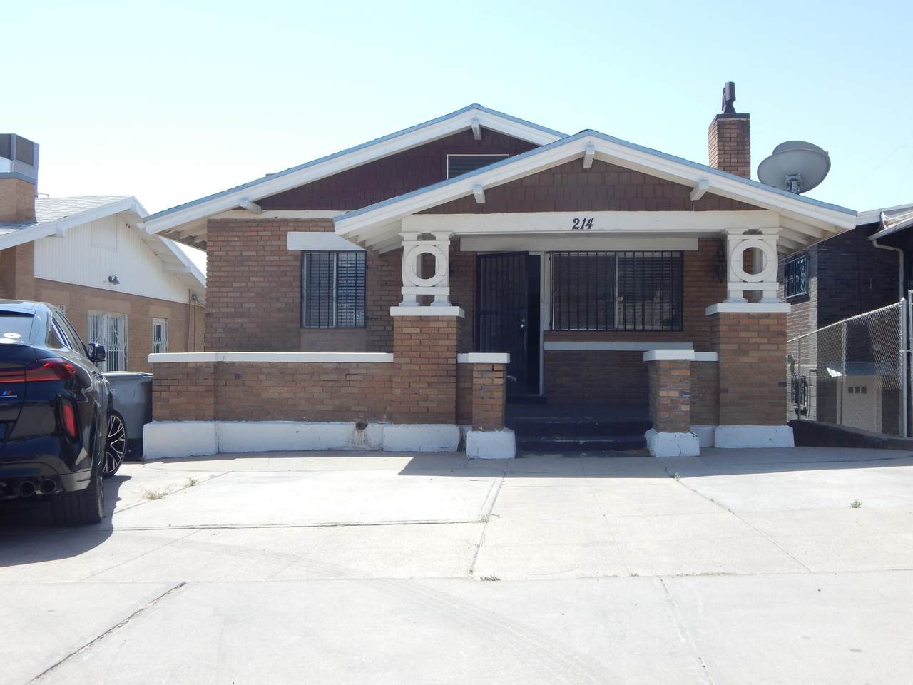 214 California Avenue - Photo 1
