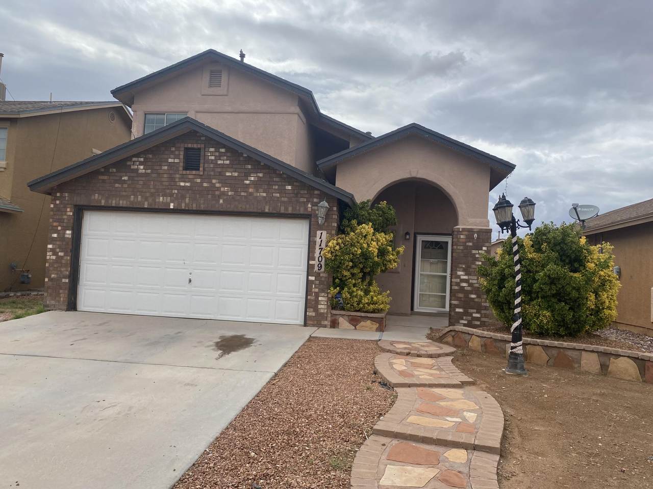 11709 Lapstone Way - Photo 1