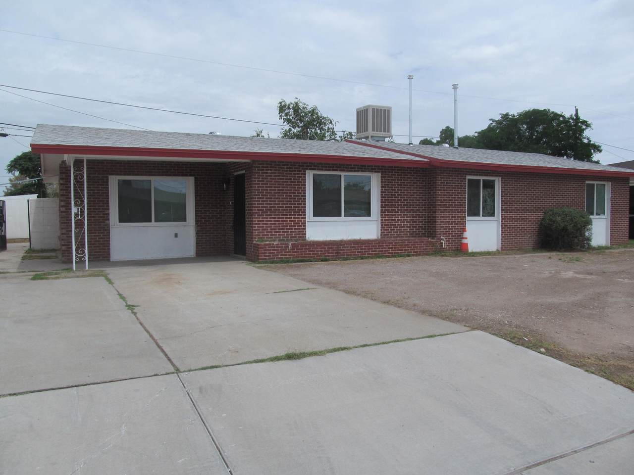 136 Manor Place - Photo 1