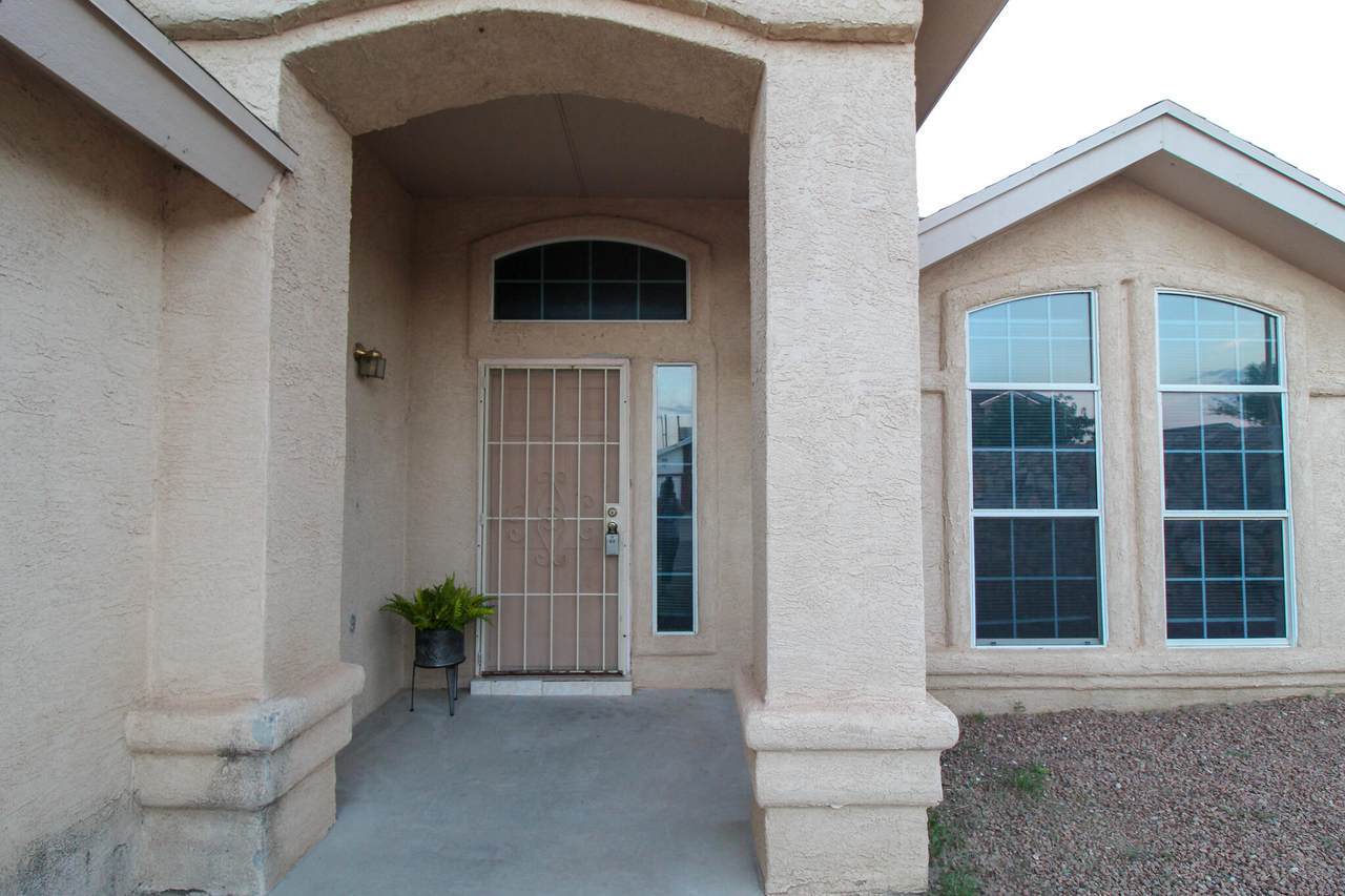 10754 Spring Valley Circle - Photo 1