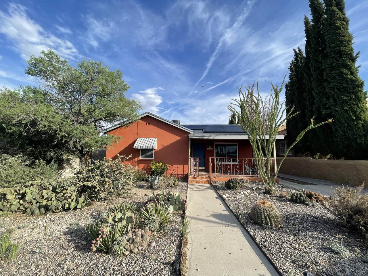 1015 Robinson Avenue - Photo 1