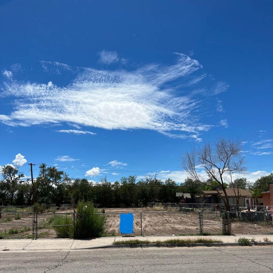 8832 Sunland Road - Photo 1