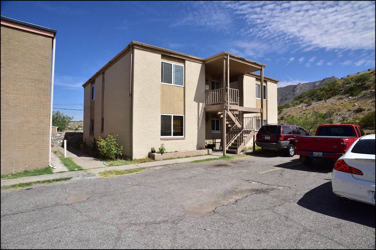 5200 Carousel Drive - Photo 1