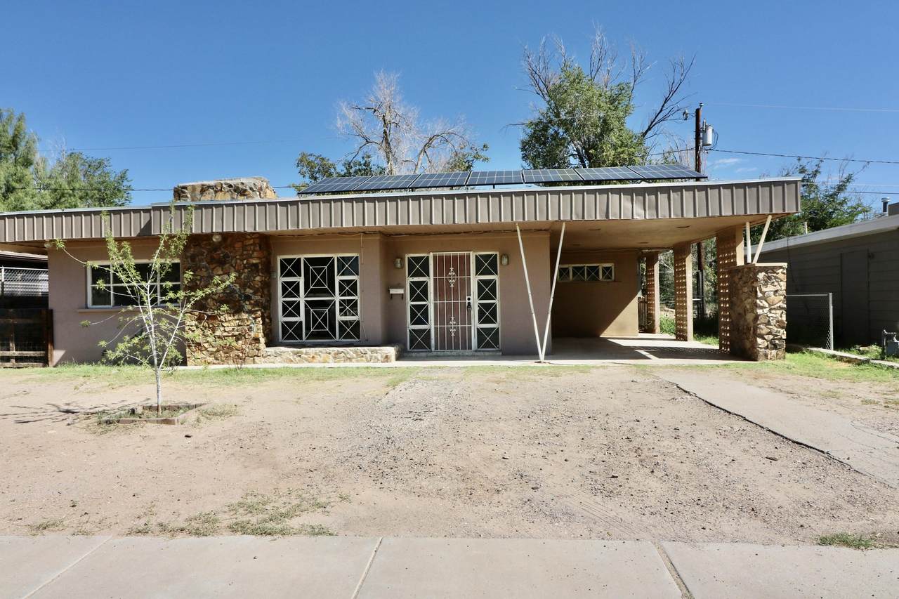 406 Lesa Lane - Photo 1