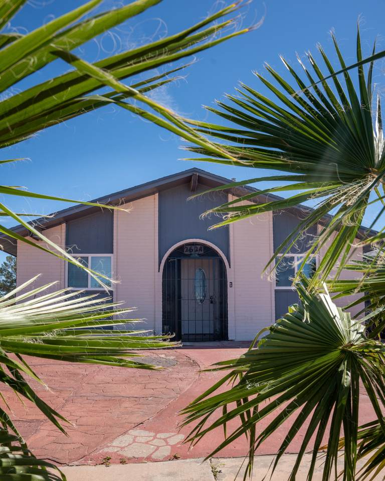2624 Lake Victoria Drive - Photo 1