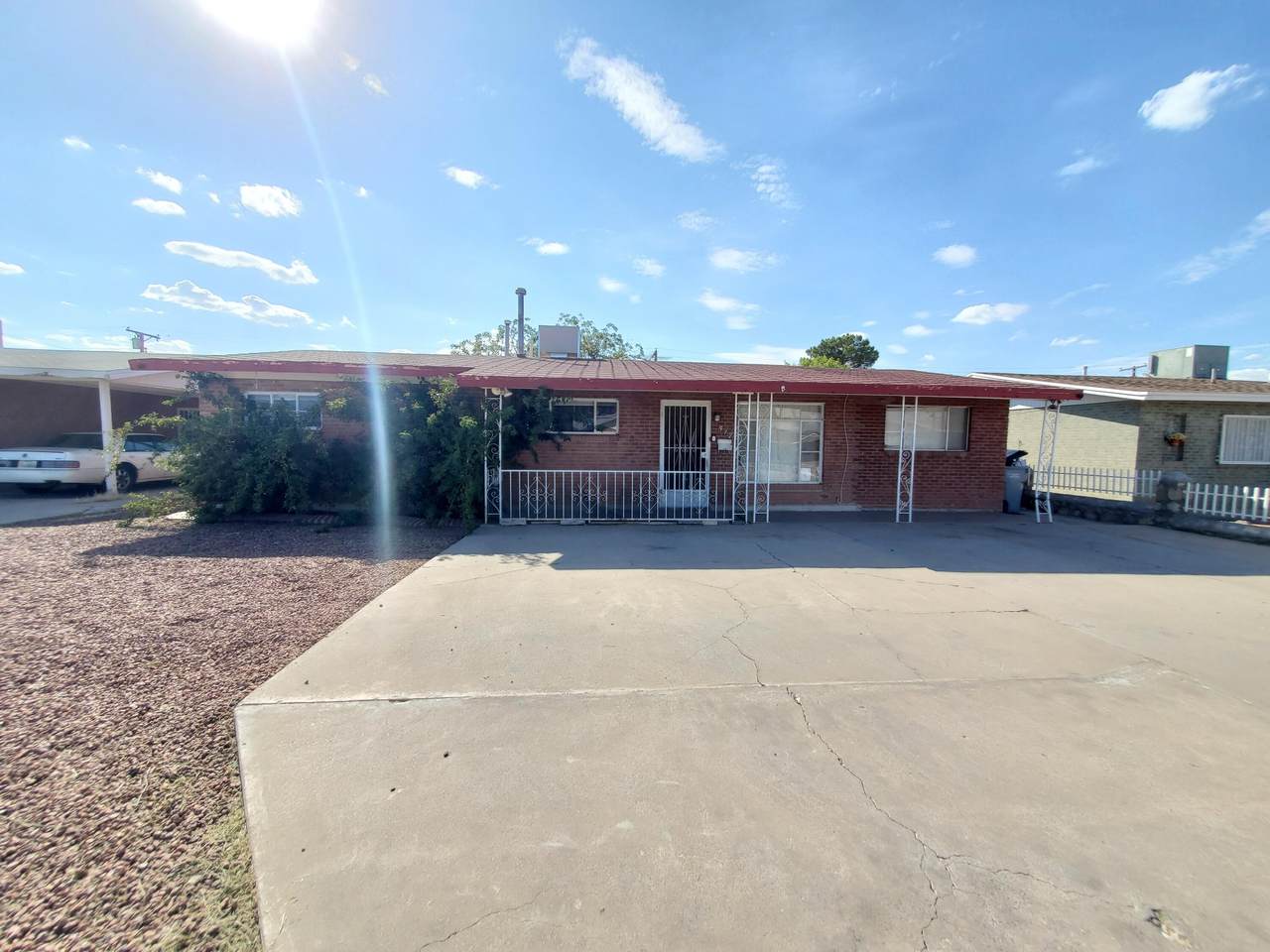 517 De Vargas Drive - Photo 1
