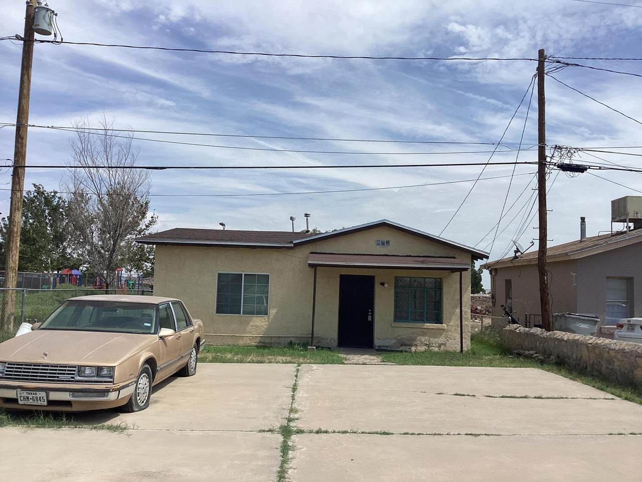 8859 Sunland Road - Photo 1