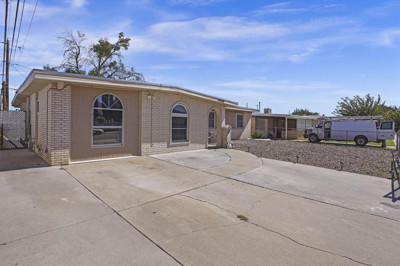 10560 Warren Street - Photo 1