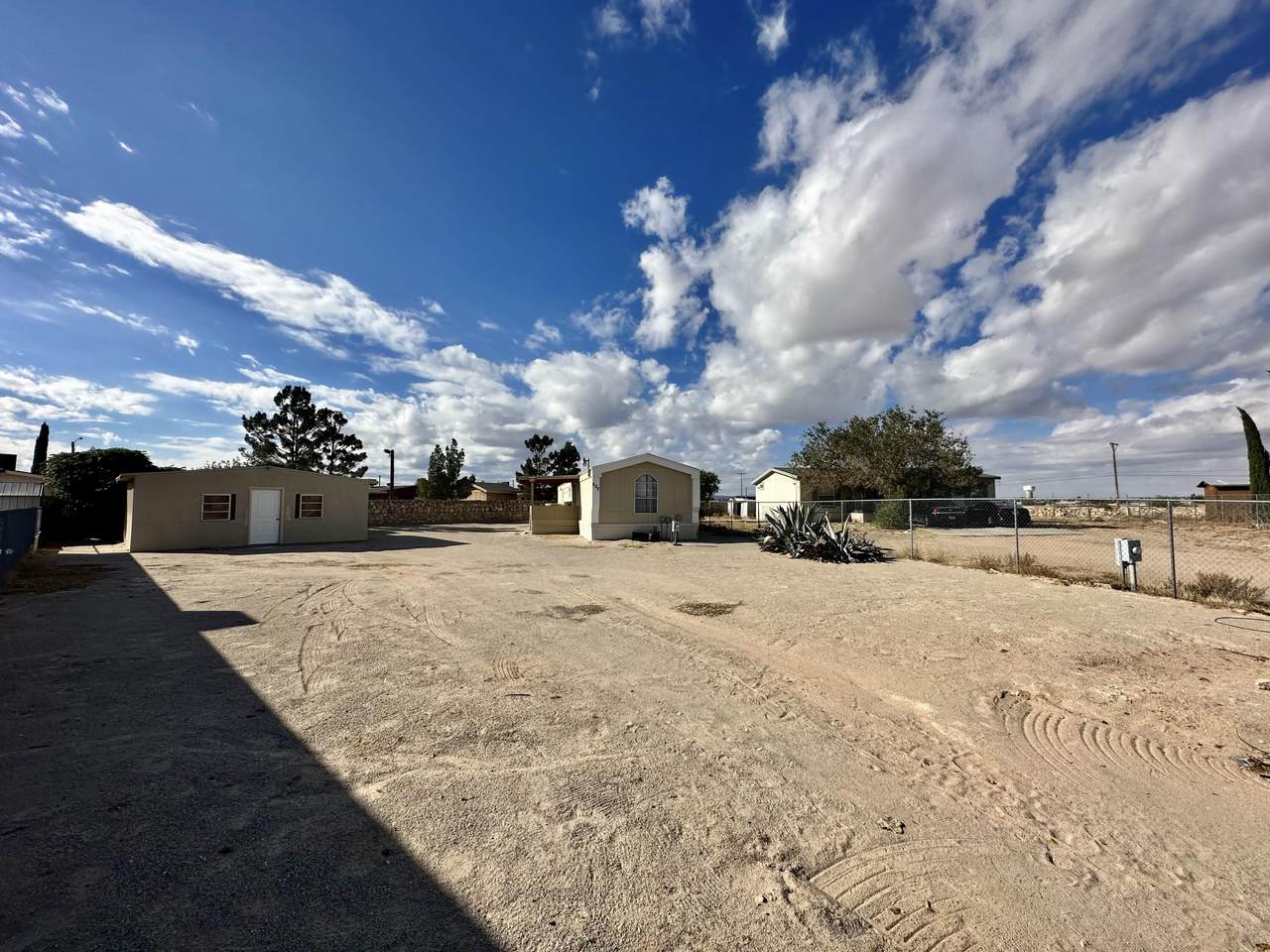 505 Ricky Zelt Drive - Photo 1