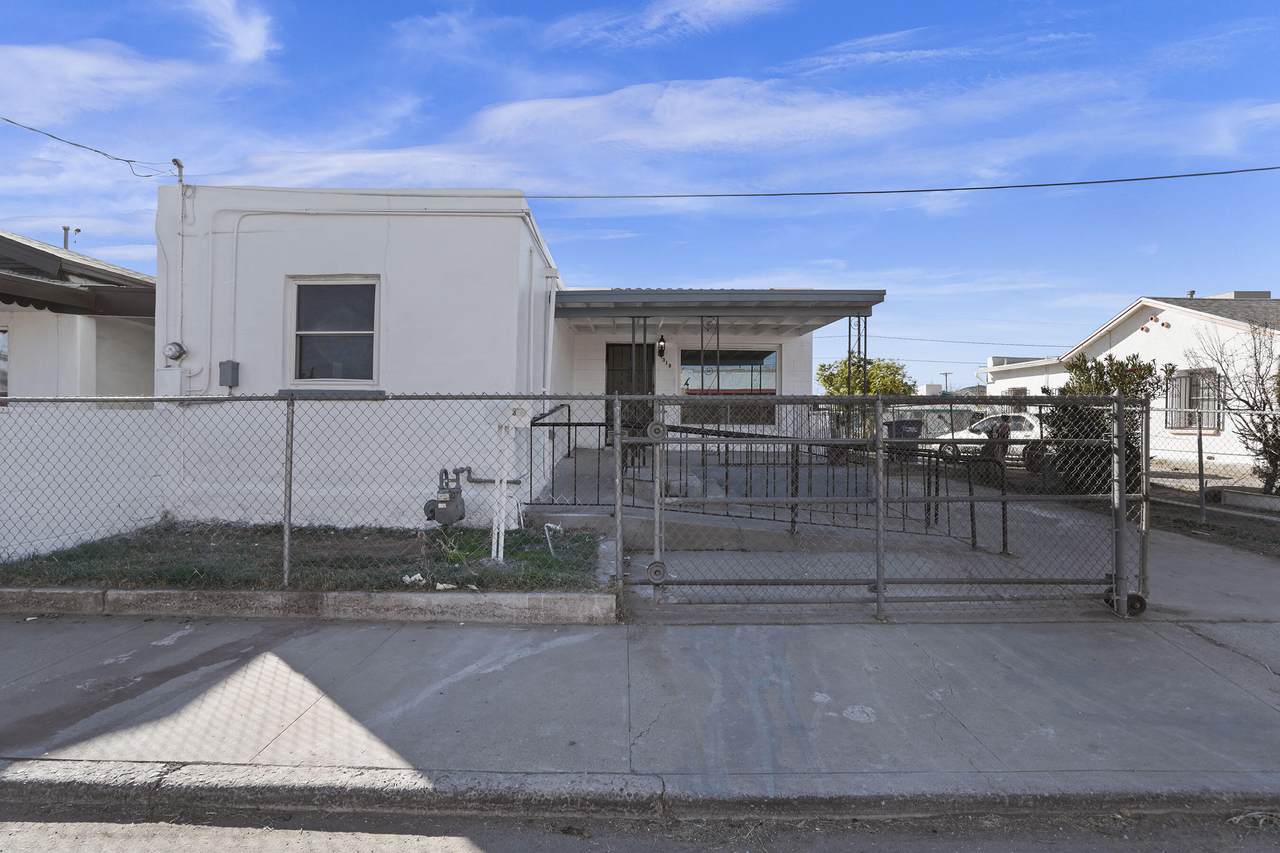 319 Dolan Street - Photo 1