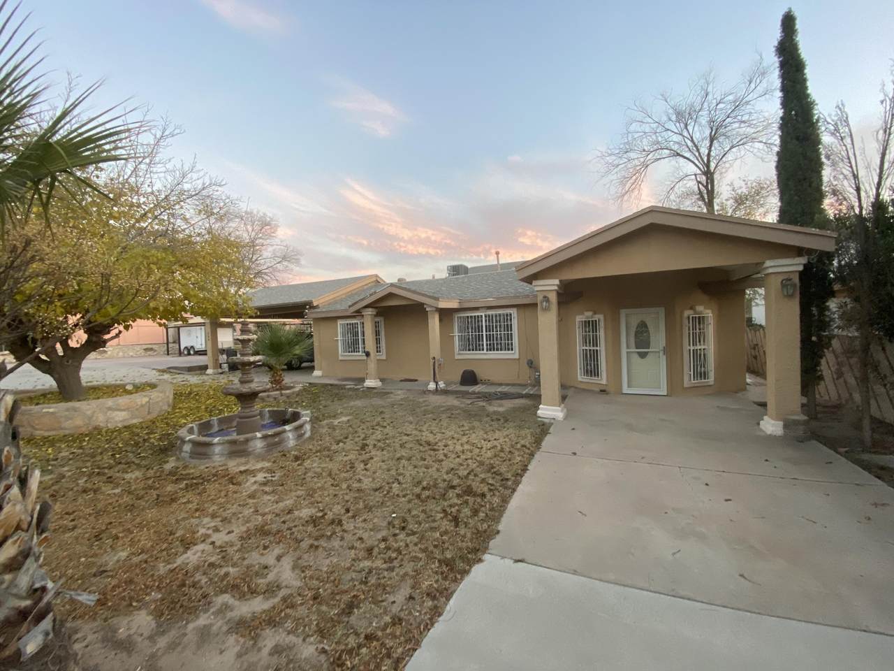 236 Princeton Way - Photo 1