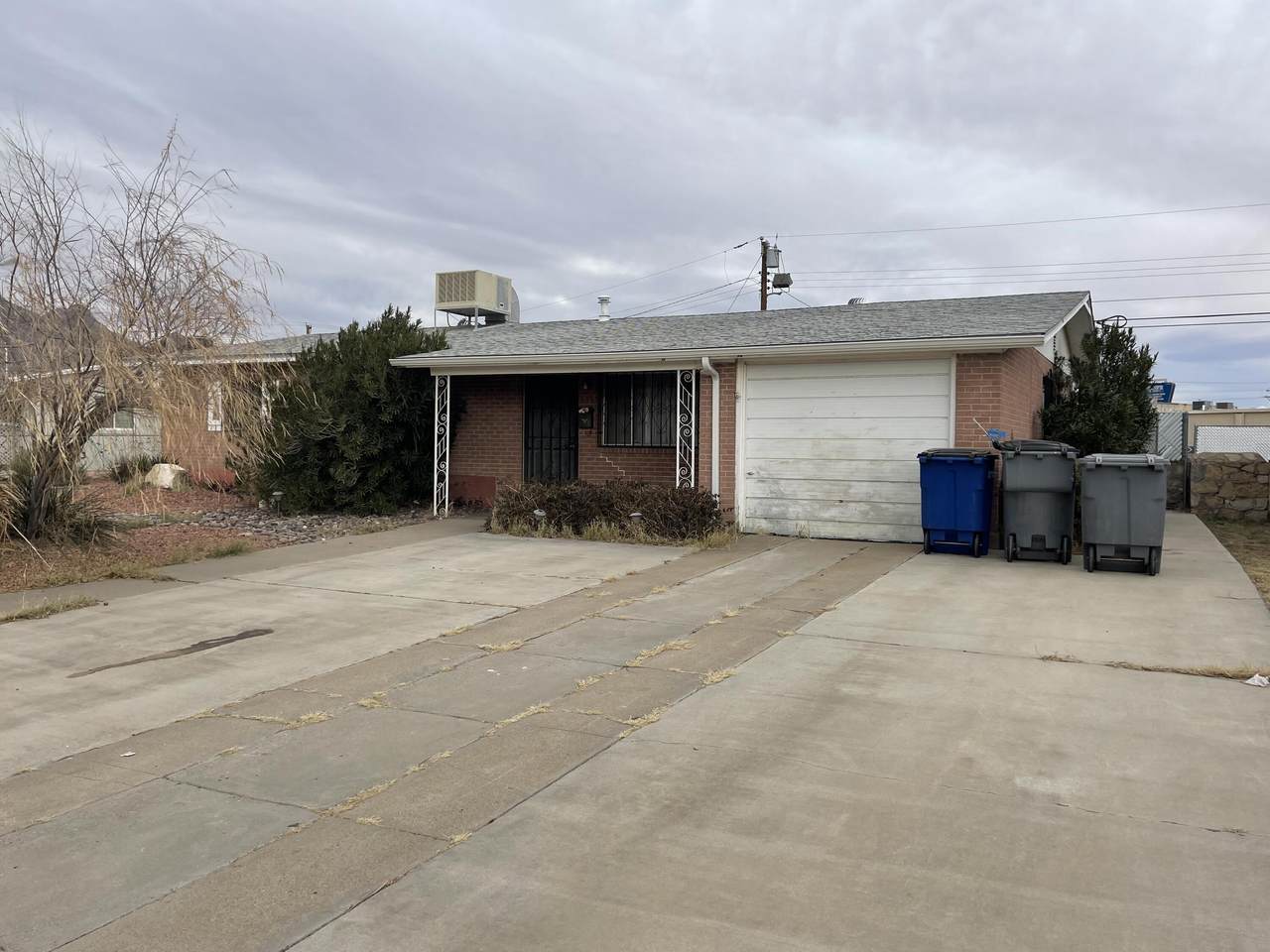 4947 Rutherford Drive - Photo 1