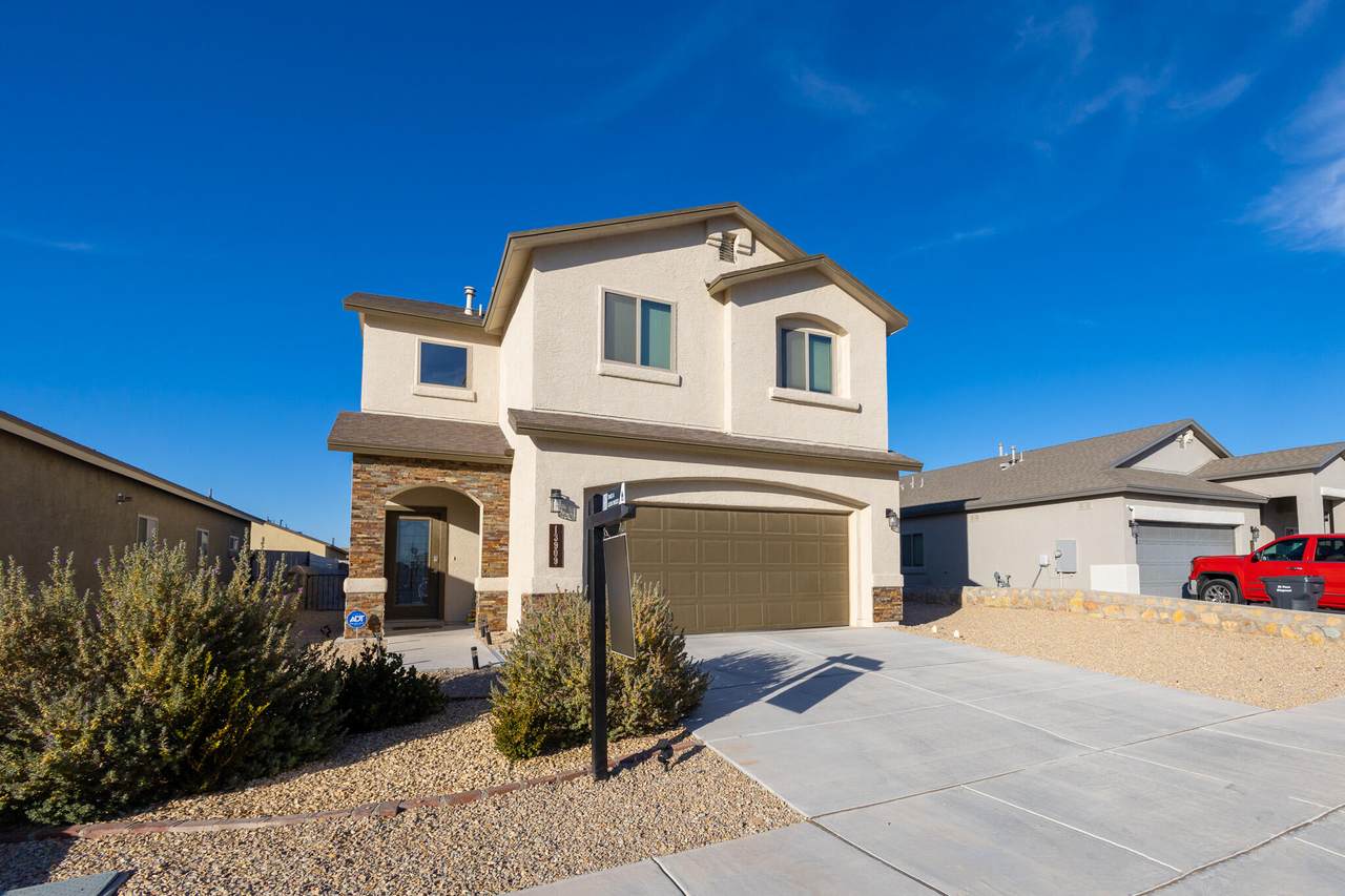 13909 Lago Vista Avenue - Photo 1