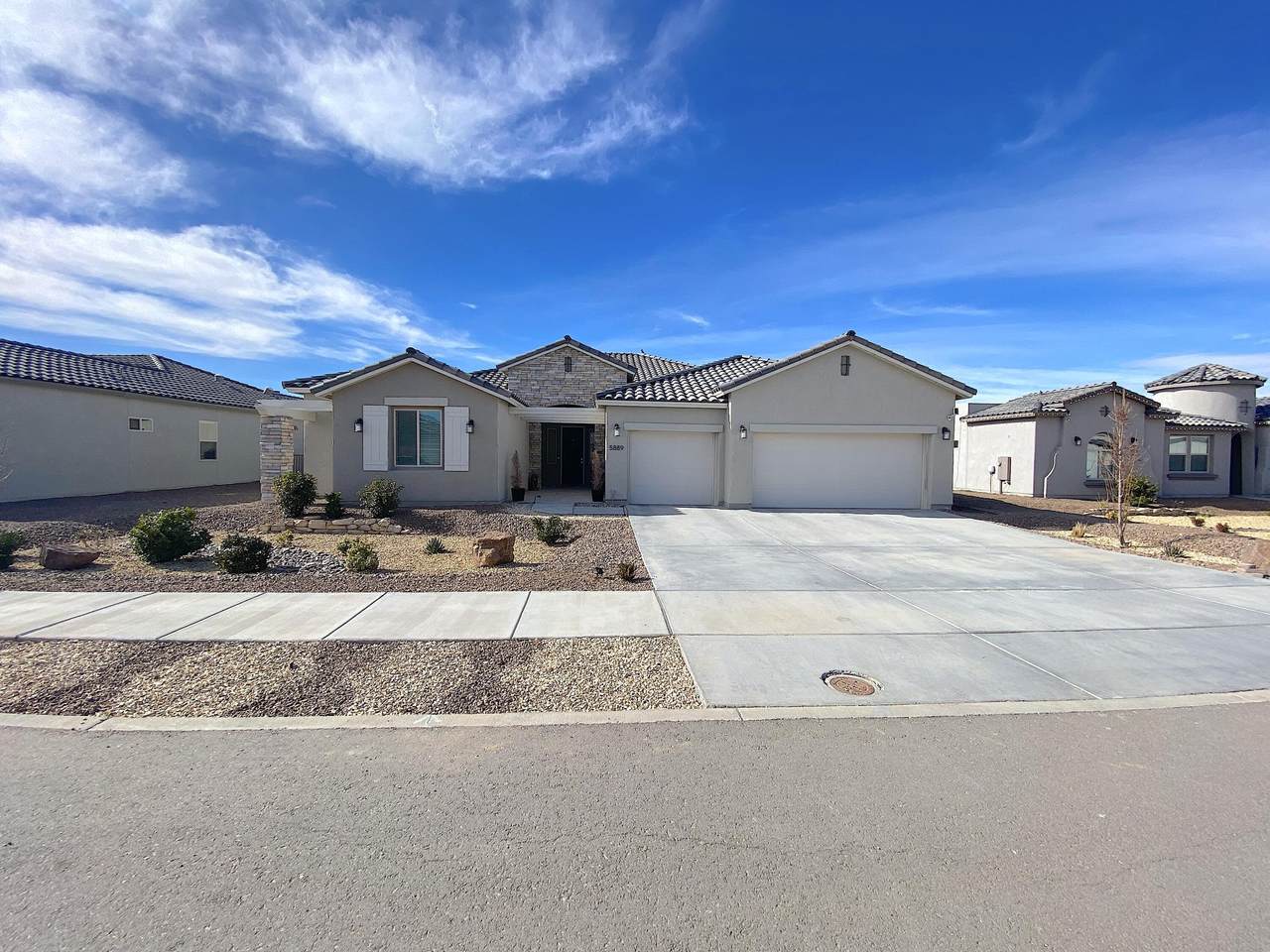 5889 Valle Bello Avenue - Photo 1