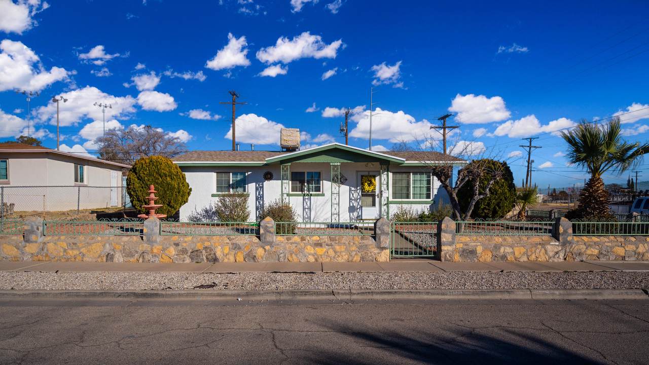 1100 Prescott Drive - Photo 1