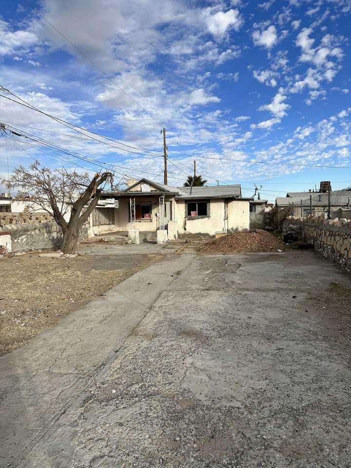 3006 Copia Street - Photo 1