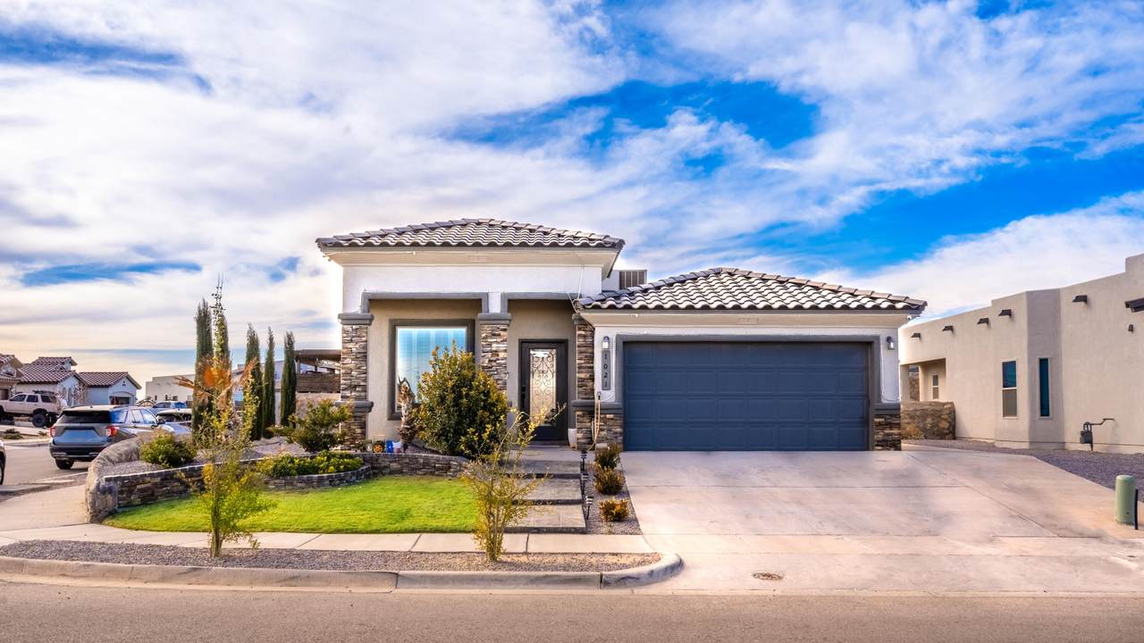 1021 Paseo De Suerte Drive - Photo 1