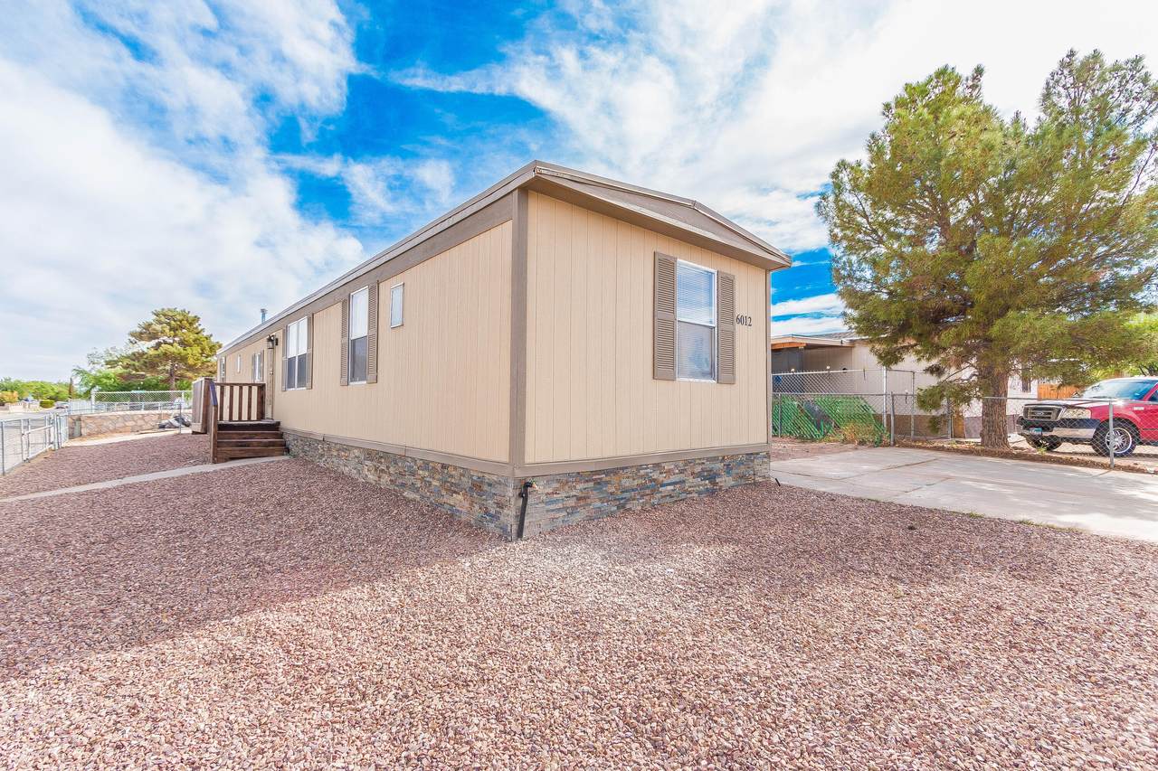 6012 Doe Court - Photo 1