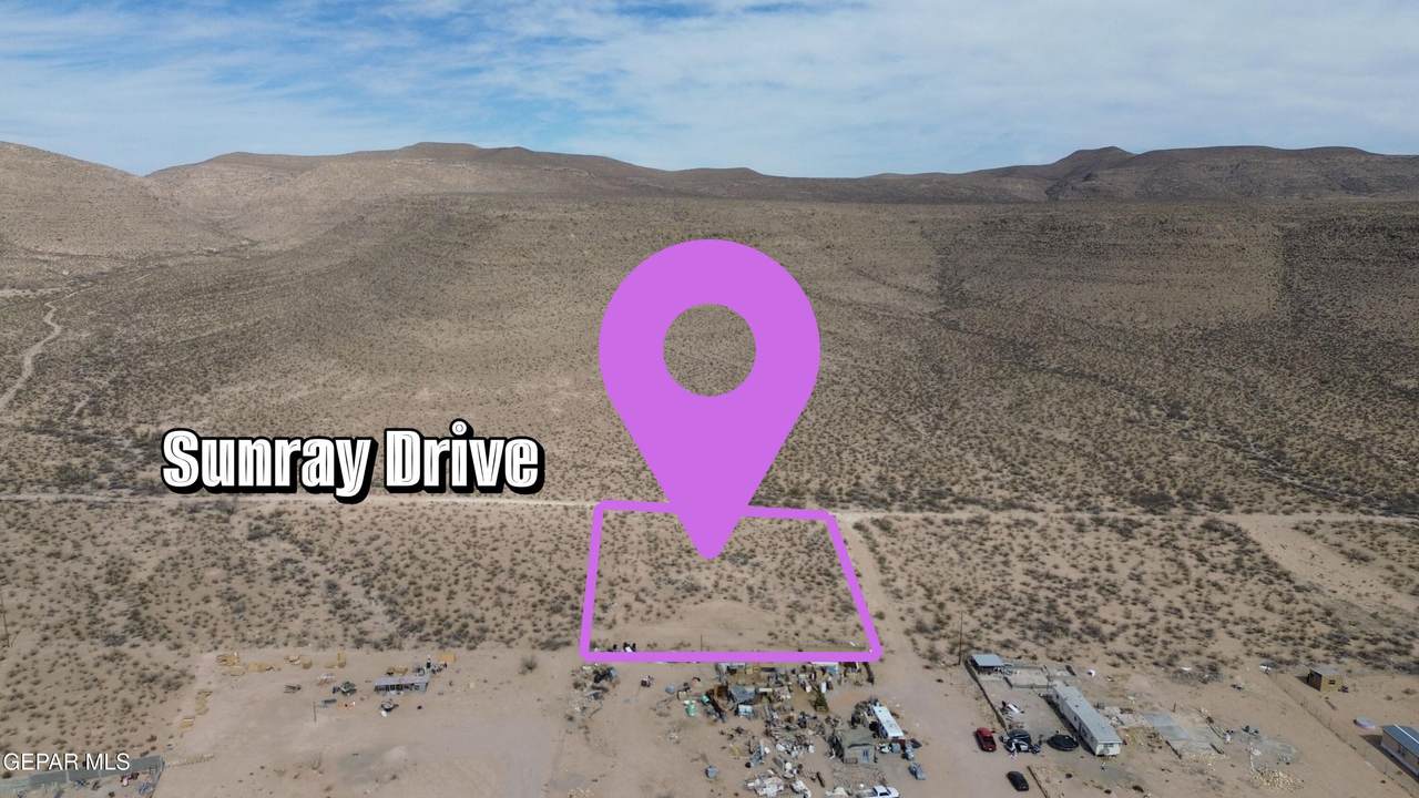15538 Sunray Drive - Photo 1