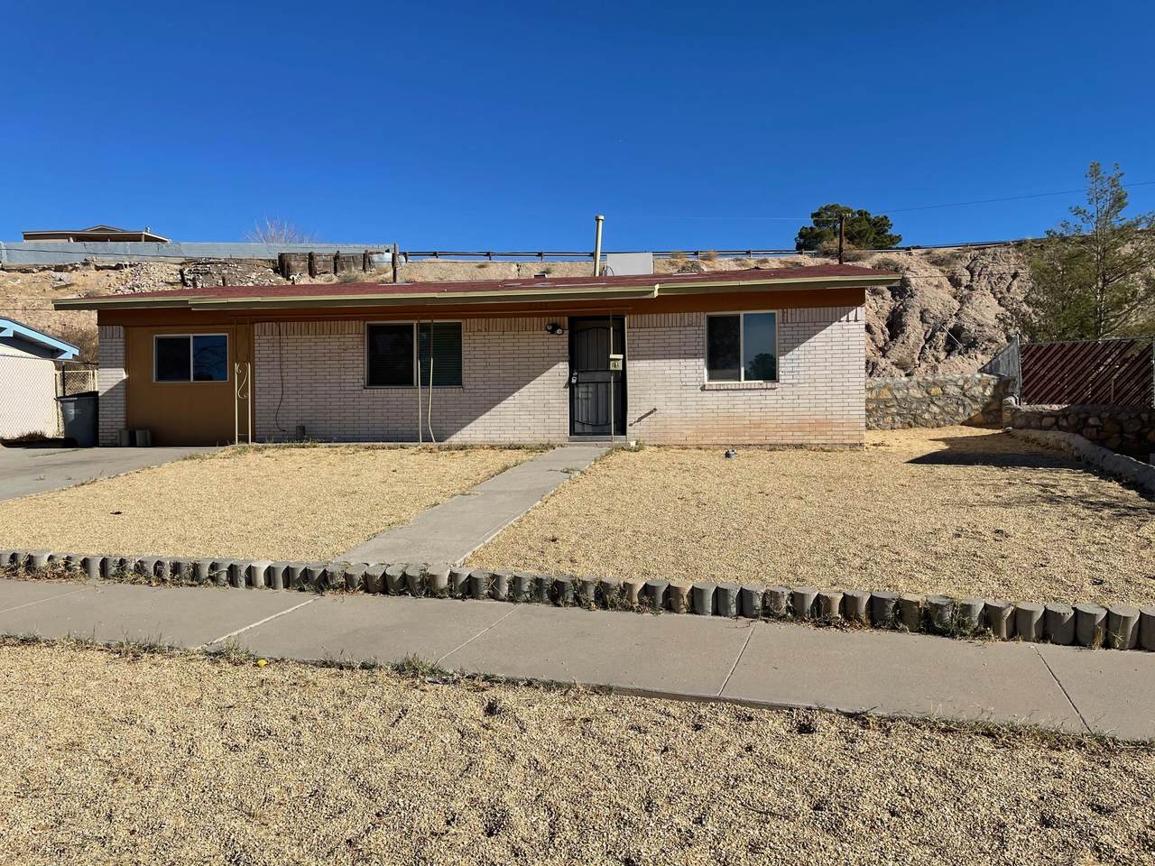 8137 Staghorn Drive - Photo 1
