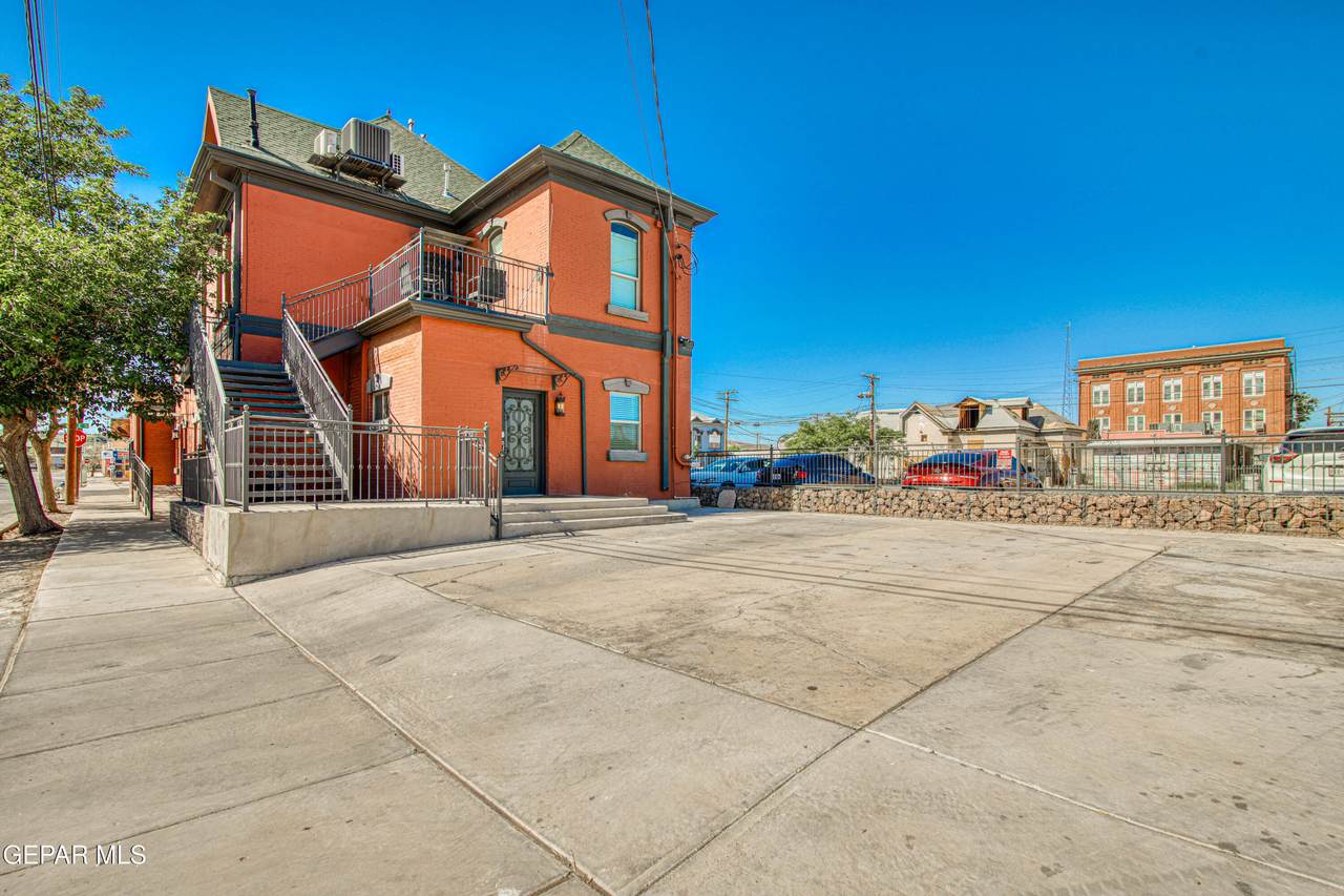 702 Myrtle Avenue - Photo 1