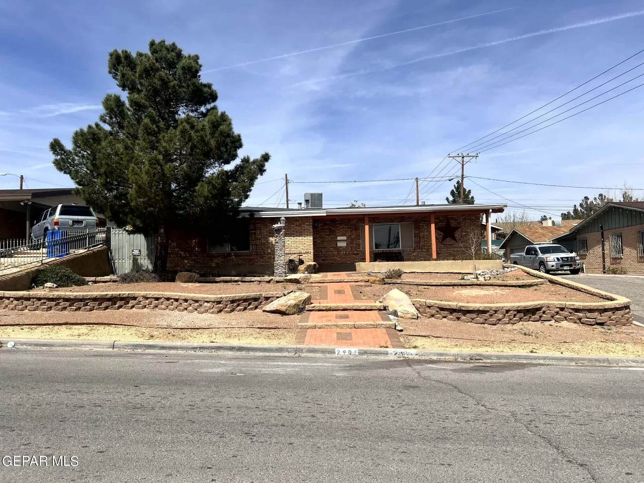 2905 Harrison Avenue - Photo 1